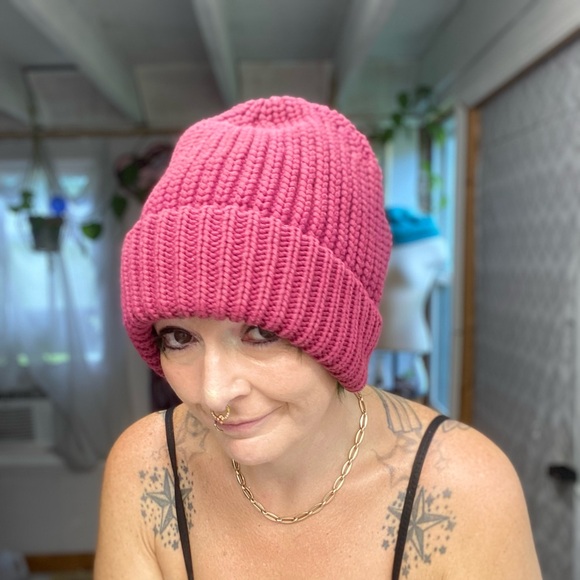 Galeries Lafayette Accessories - Galeries Lafayette Paris Raspberry knit stocking cap beanie